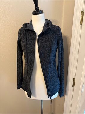 Lululemon Women's Black Leopard Print Zip Hoodie Jacket